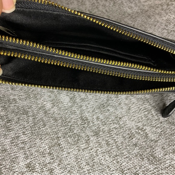 Coach Double Corner Zip Black Wristlet with Gold Zippers clutch - Picture 5 of 6
